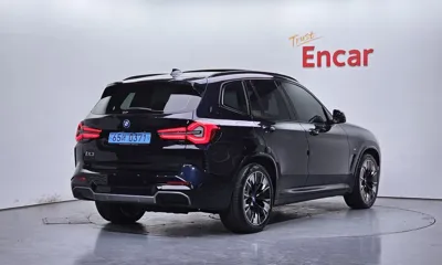 BMW iX3