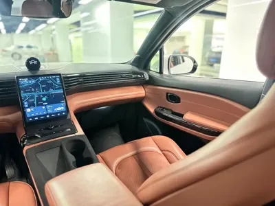 Nio EC6