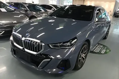 BMW i5