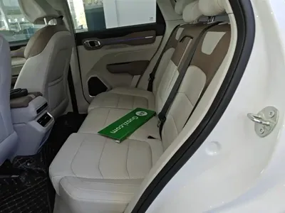 Geely ICON