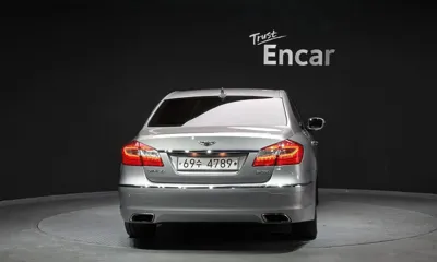 Hyundai Genesis