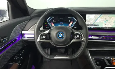 BMW i7