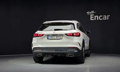 Mercedes-Benz GLA-Class