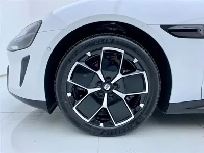 Xiaomi SU7