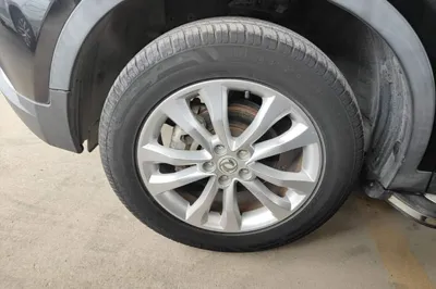 Dongfeng Aeolus AX7