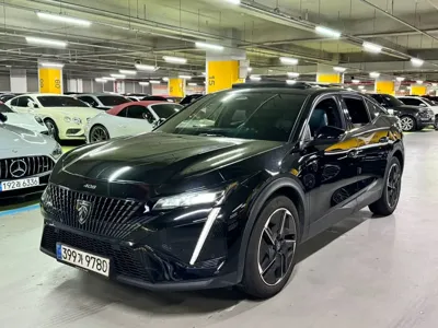 Peugeot 408