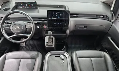 Hyundai Staria