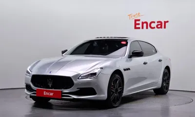 Maserati Quattroporte