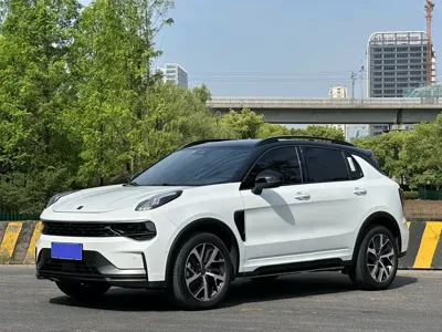 Lynk & Co 01