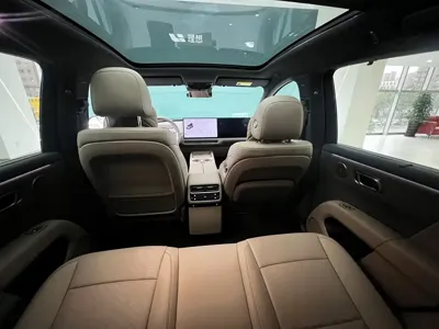 Li Auto 理想i6