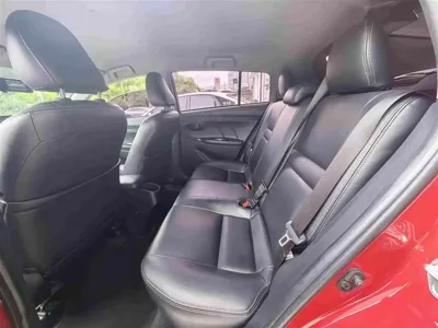 Toyota Yaris L