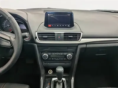 Mazda 3 Axela