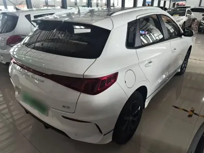 BYD e2