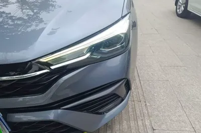 Roewe i5