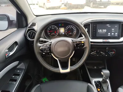 Kia kx1 Stonic