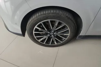 Leapmotor B10
