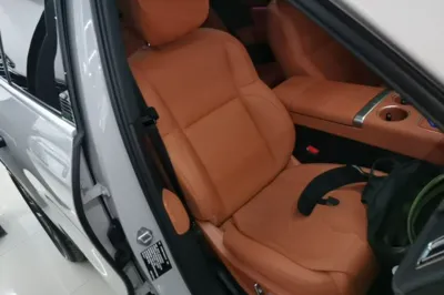 Li Auto L6
