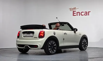 MINI Cooper Convertible