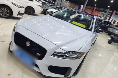Jaguar XF