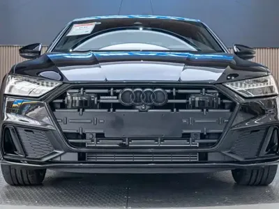 Audi A7L
