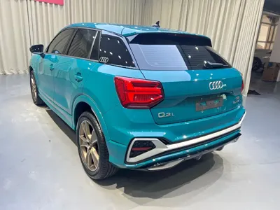 Audi Q2L