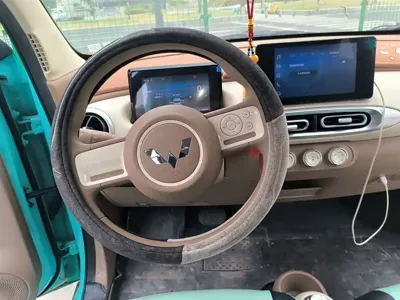Wuling MINIEV