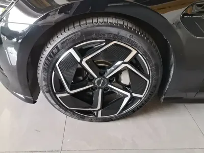 BYD Seal