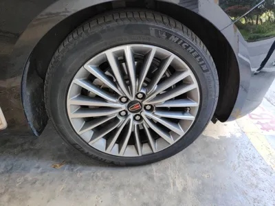 Hongqi H9