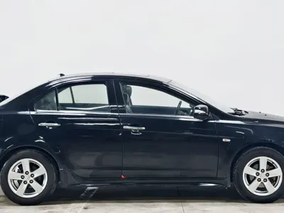 Mitsubishi Lancer EX