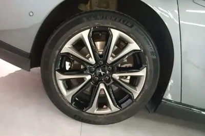 Xpeng P7