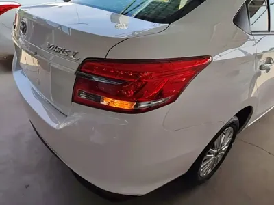 Toyota Yaris L