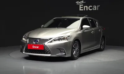 Lexus CT200h
