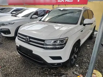 Volkswagen Tharu