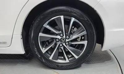 Lexus CT200h