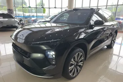Nio ES8