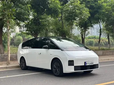 Li Auto Li MEGA