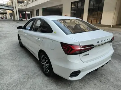 Roewe i5
