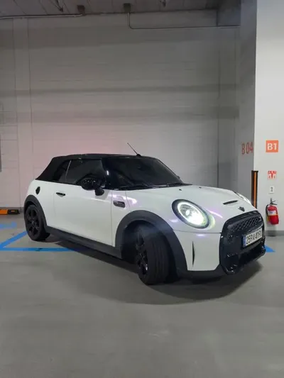 MINI Cooper Convertible