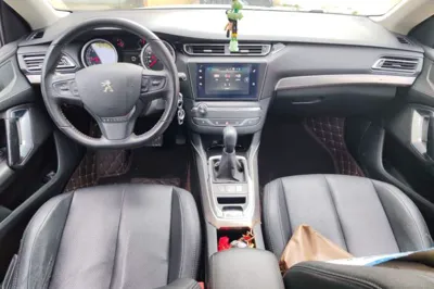 Peugeot 408