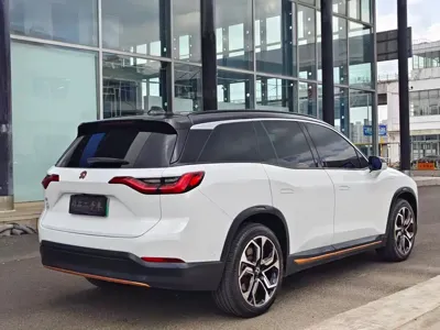 Nio ES8