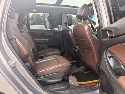 Buick GL6