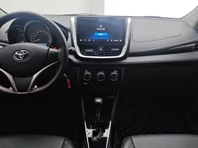 Toyota Yaris L