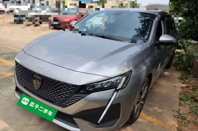 Peugeot 408
