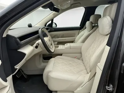 Nio ES8