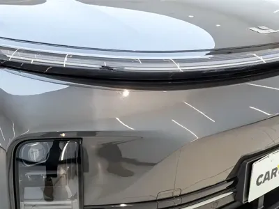 Li Auto Li L8