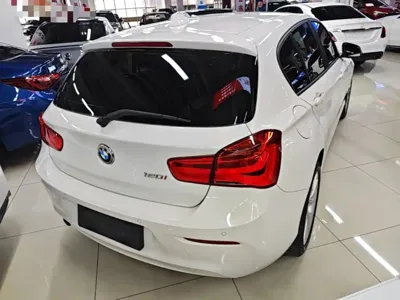 BMW 1 Series (Import)