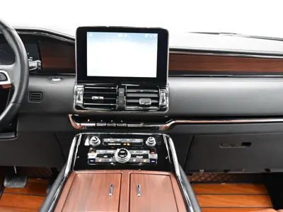 Lincoln Navigator