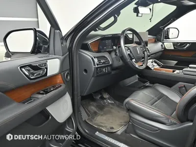 Lincoln Navigator