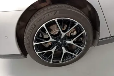 Xpeng P7