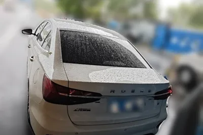 Roewe i5